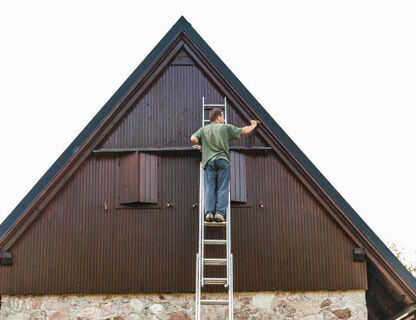 Malowanie dachu – czym, jak, kiedy? Wszystko, co musisz wiedzieć!