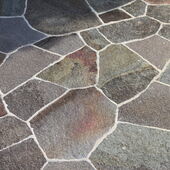 Układanie płytek ceramicznych na tarasie i w ogrodzie