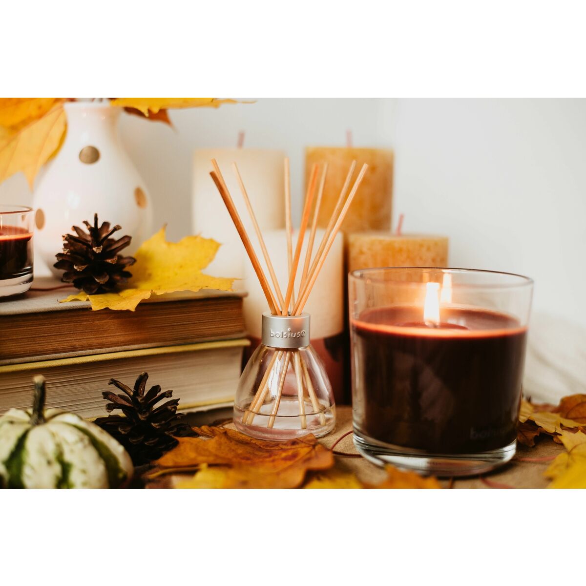 Świeca zapachowa w szkle True Scents drzewo agarowe Bolsius